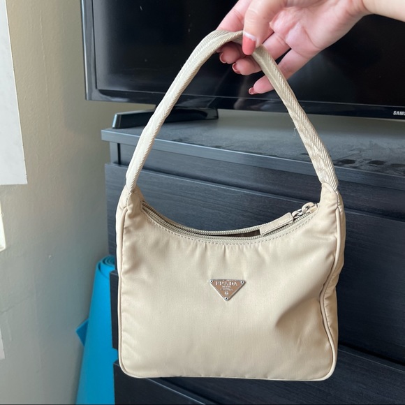 Prada nylon tessuto bag vintage beige 🌟🤎 - Picture 2 of 13